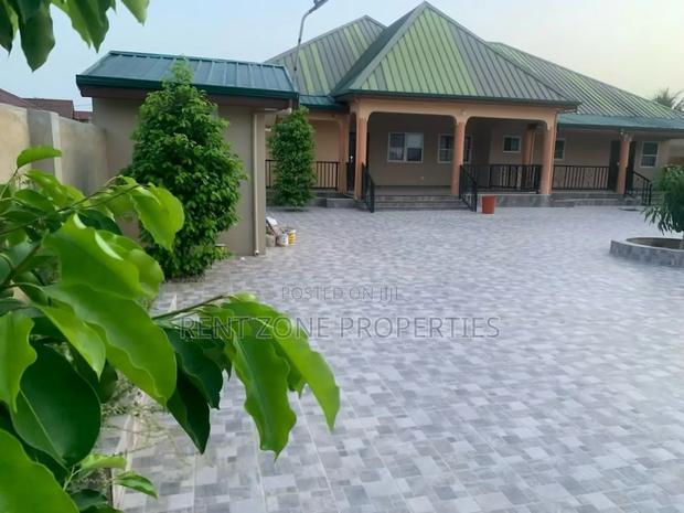 Mini Flat in Kasoa for sale · Photo 1