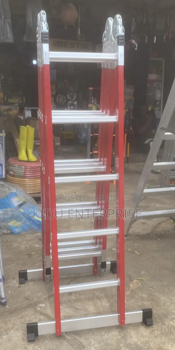 Multipurpose Red Fiberglass Ladder 5steps · Photo 1