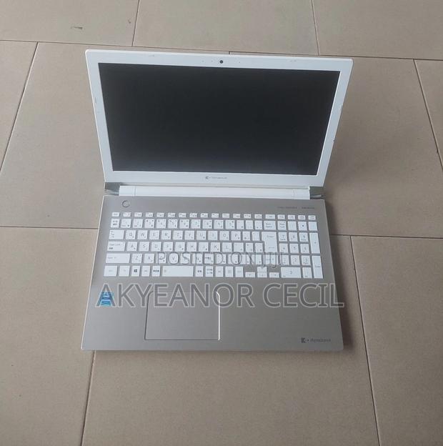New Laptop Toshiba 8GB Intel Celeron SSD 256GB