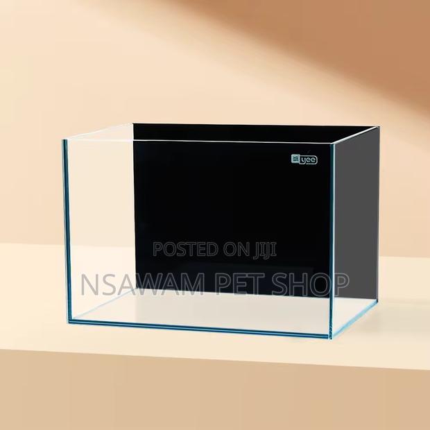 Ultra-clear Aquatic Tank Ykk-220 · Photo 2