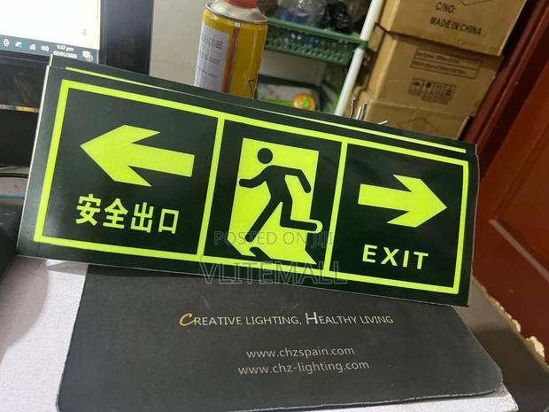 Fire Exit Sign (Reflective) · Photo 3