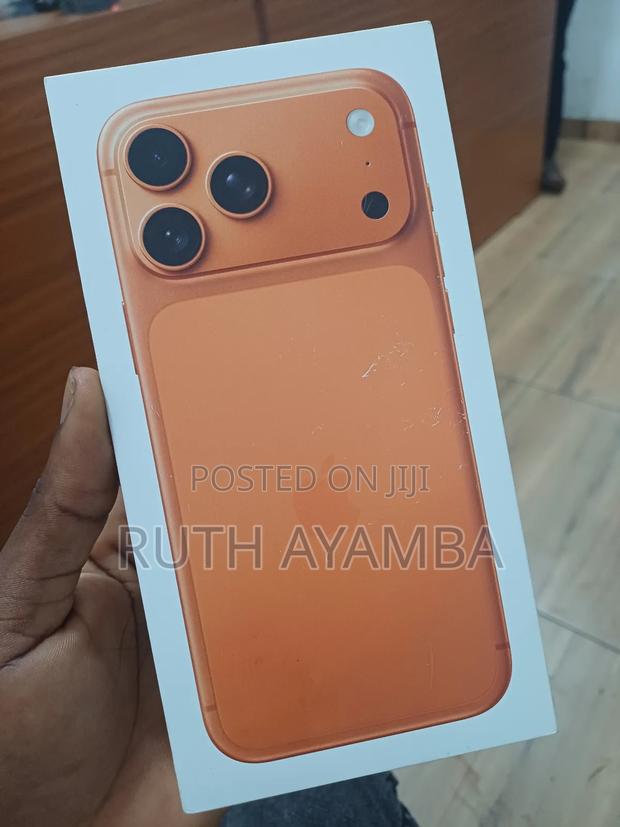New Apple iPhone XR 128 GB Orange · Photo 2