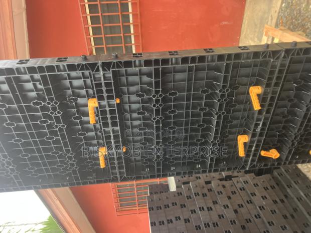 Adjustable Squre Pilars · Photo 6