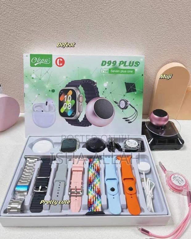 D99 Plus Smart Watch, Speaker, Pods , 7 Straps · Photo 1