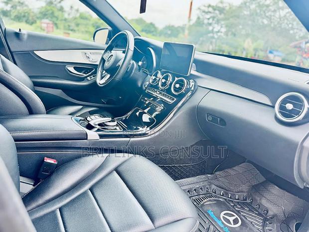 Mercedes-Benz C300 Available for Rentals Book Now! · Photo 5
