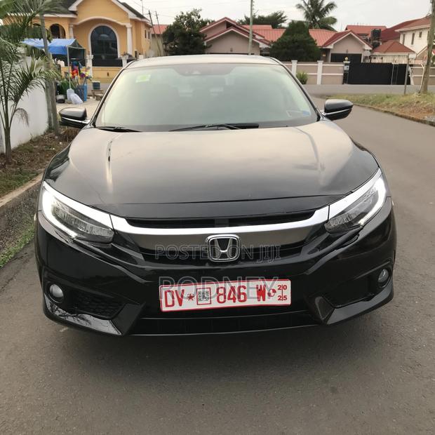 Honda Civic Touring 4dr Sedan (1.5L 4cyl) 2017 Black · Photo 2