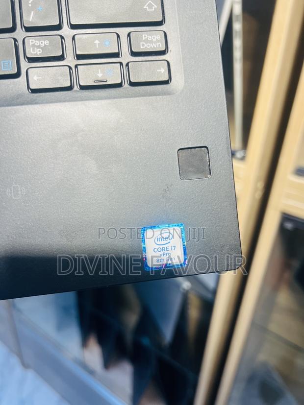 Laptop Dell Latitude 7390 8GB Intel Core I7 SSD 256GB · Photo 5