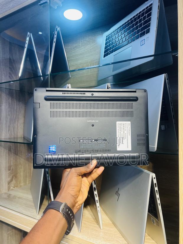 Laptop Dell Latitude 7390 8GB Intel Core I7 SSD 256GB · Photo 6