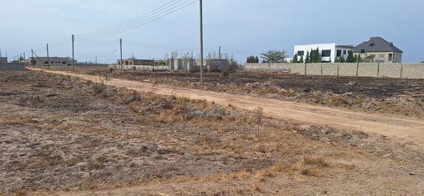 Best Prices on Estate Lands. Half Plot · Photo 1