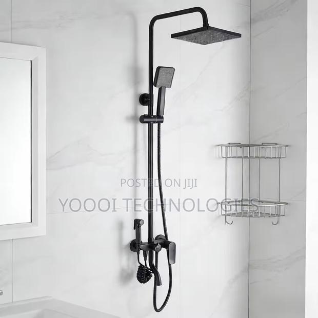 Glossy Black 4in 1 Shower Set · Photo 2