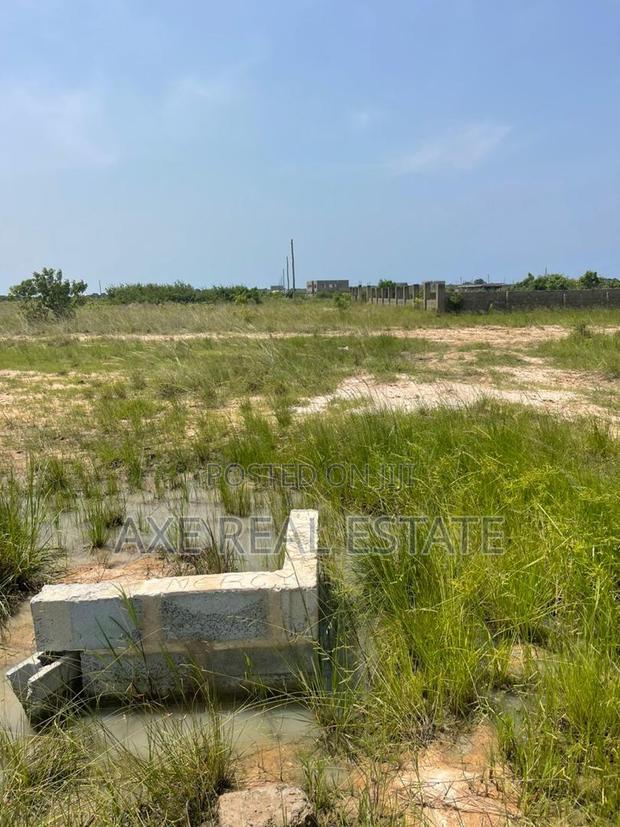 Best Reduction Deals on Lands. Half Plot · Photo 4