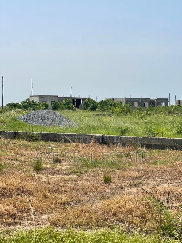 Great Deals on Titled Lands. · Photo 2