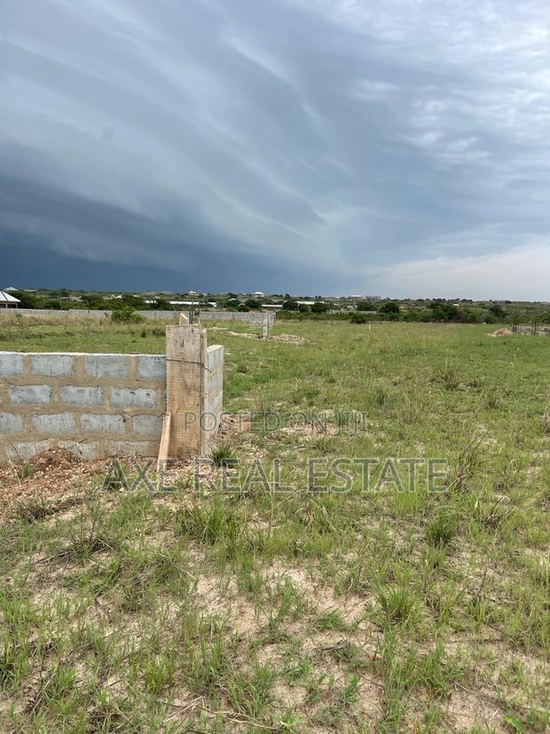 Litigation Free Titled Plots · Photo 2