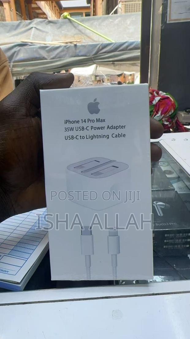 iPhone 14promax Charger. Type C to Type C · Photo 1