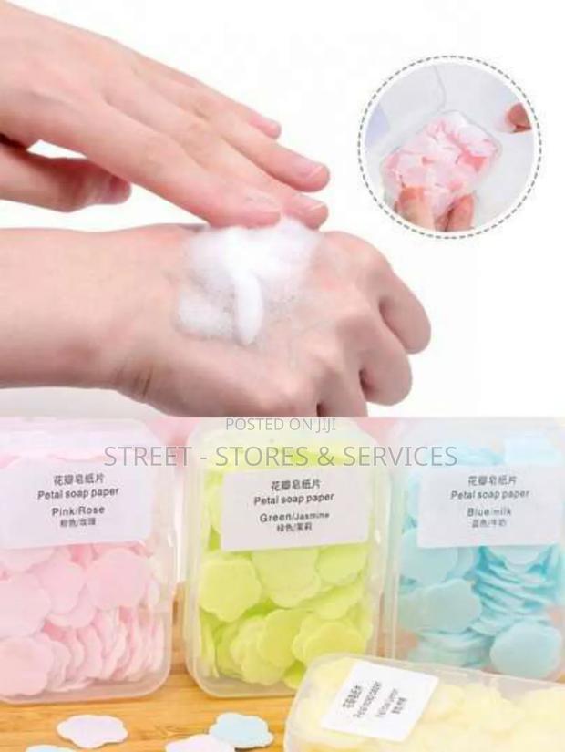 Petal/Paper Soap · Photo 4