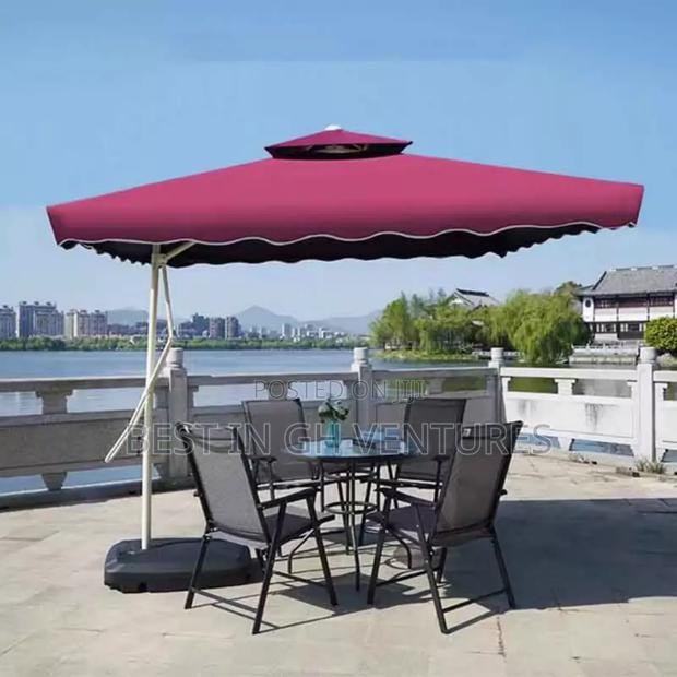 Big Outdoor Umbrella · Photo 1