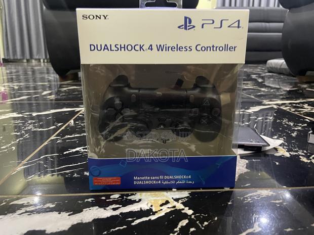 Ps4 Controller/ Gamepad With Free Thump Grips · Photo 6