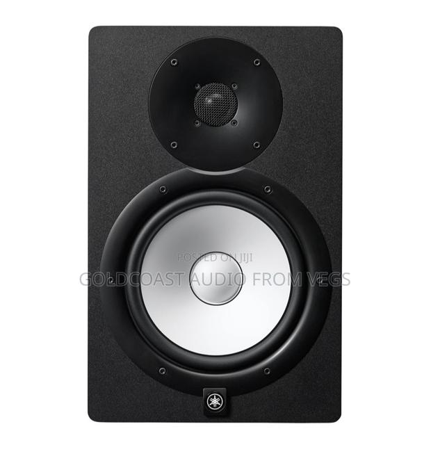 Yamaha Hs8i Powered Studio Monitors With Stands and Isolation Pads Kit · Photo 3