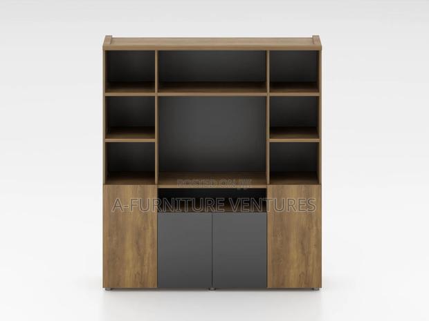 Executive Table and Bookshelf · Photo 2
