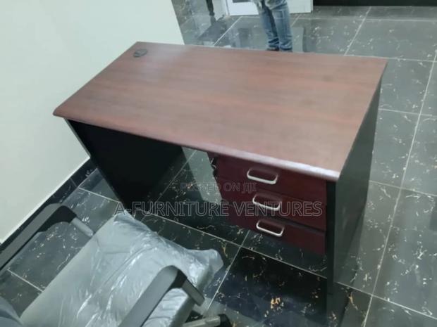 1.2 Office Mini Table · Photo 1