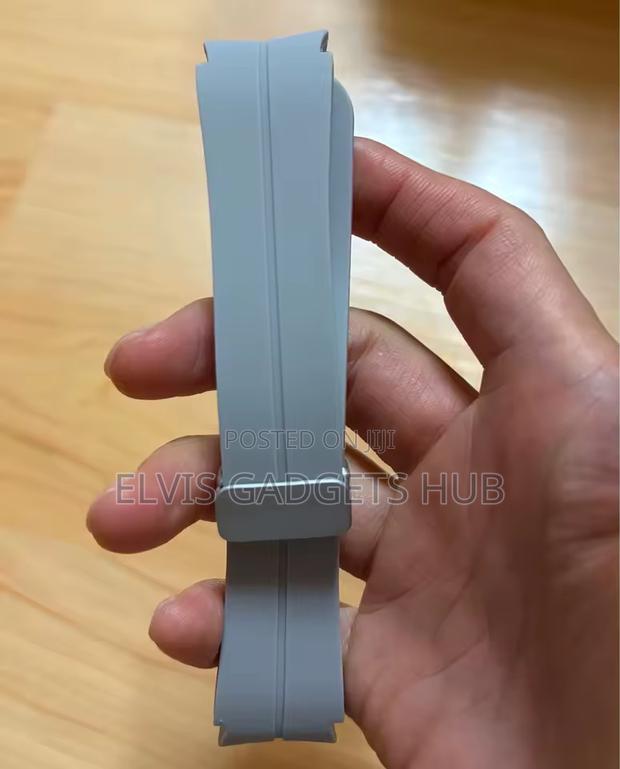 Samsung Galaxy Watch 4 /6 /5 Pro Magnetic Buckle Band Watch Strap · Photo 1