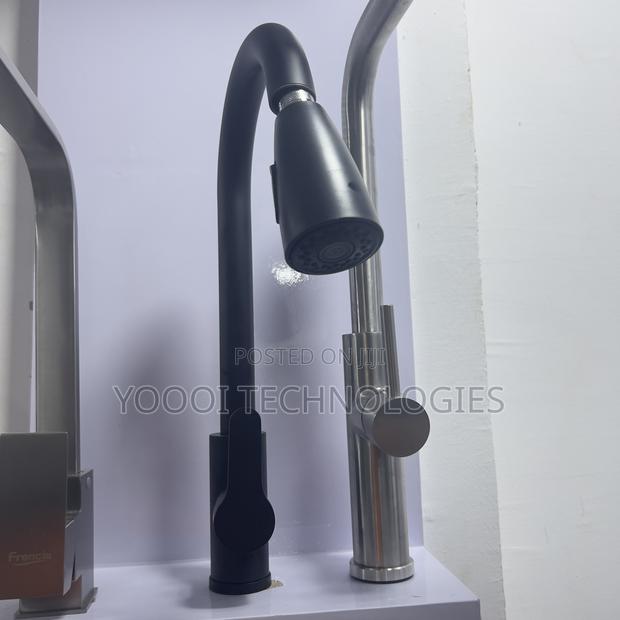 Matte Black Pullout Tap/ Faucet · Photo 1