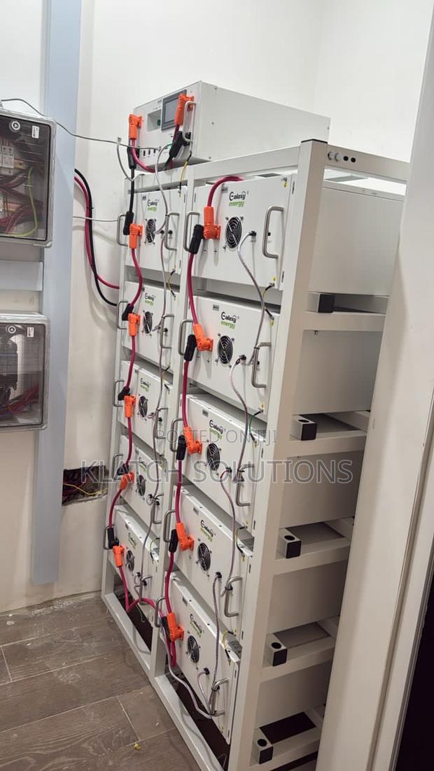 50kw Deye Solar Inverter With High Voltage Lithium System · Photo 3