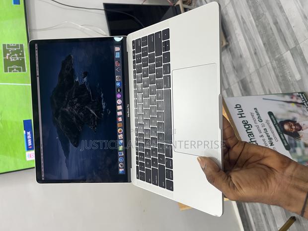 Laptop Apple MacBook Pro 8GB Intel Core I5 SSD 256GB · Photo 3