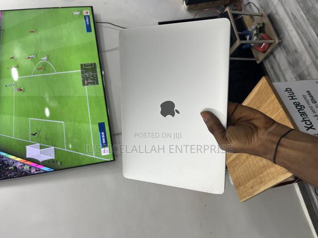 Laptop Apple MacBook Pro 8GB Intel Core I5 SSD 256GB · Photo 7