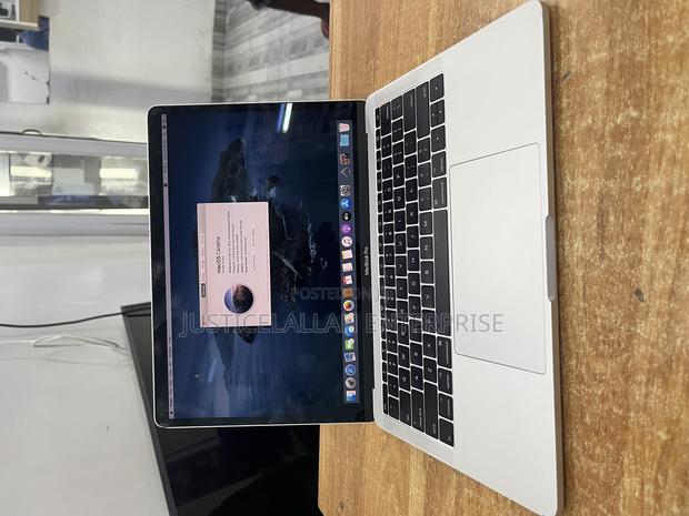 Laptop Apple MacBook Pro 8GB Intel Core I5 SSD 256GB · Photo 8