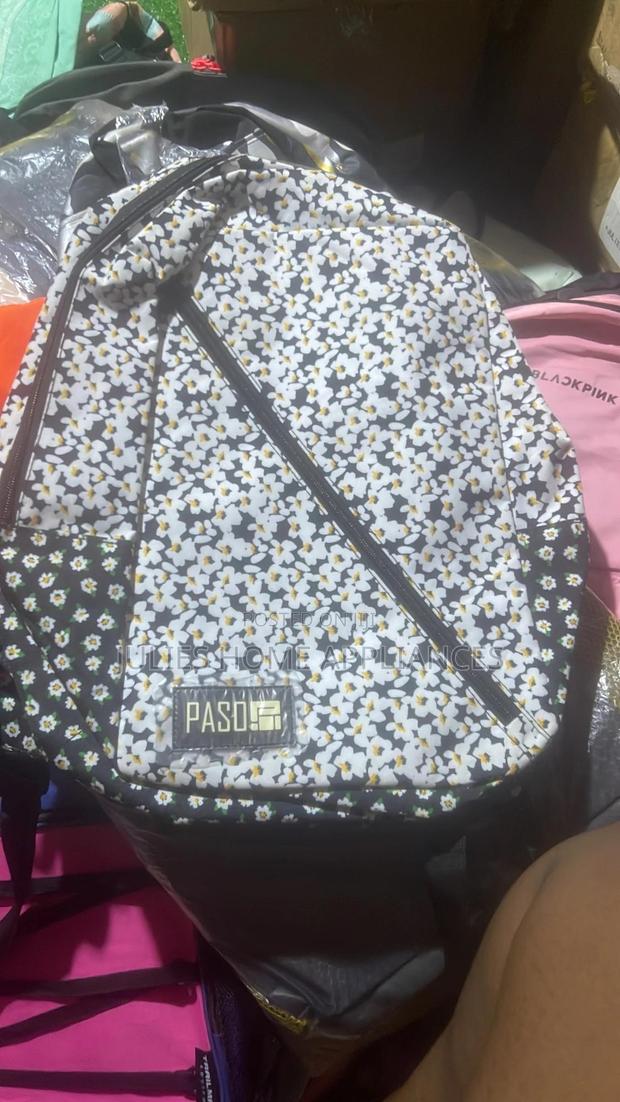 Quality Backpacks / School Bags · Photo 3