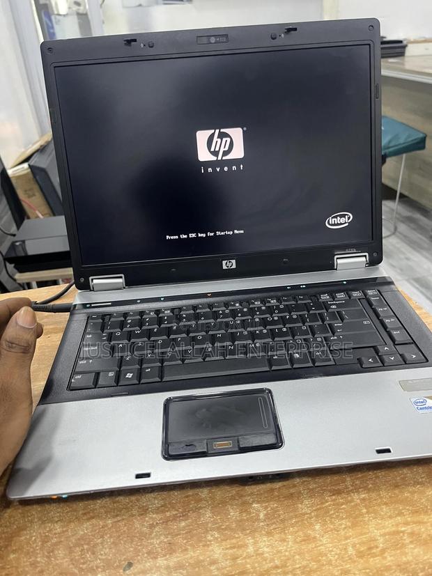 Laptop HP 4GB Intel HDD 128GB · Photo 2