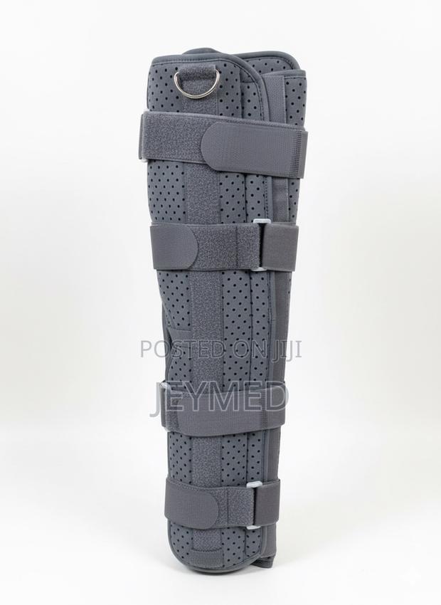Knee Immobiliser · Photo 2