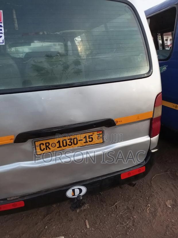 Toyota HiAce 2008 Silver · Photo 3