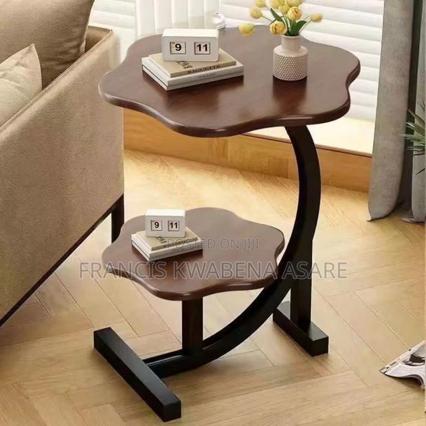 Living Room/Coffee/Dining Table · Photo 2