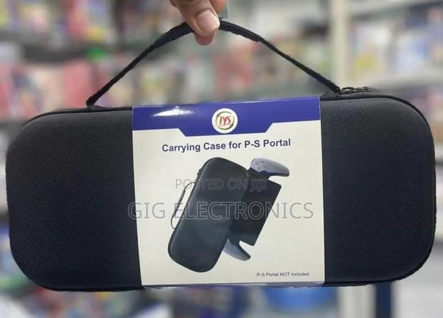 Playstation Portal Carry Bag - Black · Photo 1