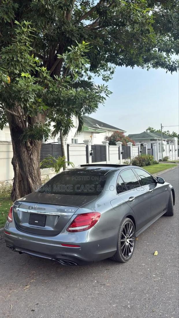 Mercedes-Benz E43 AMG 3.0 AWD 2017 Gray · Photo 3