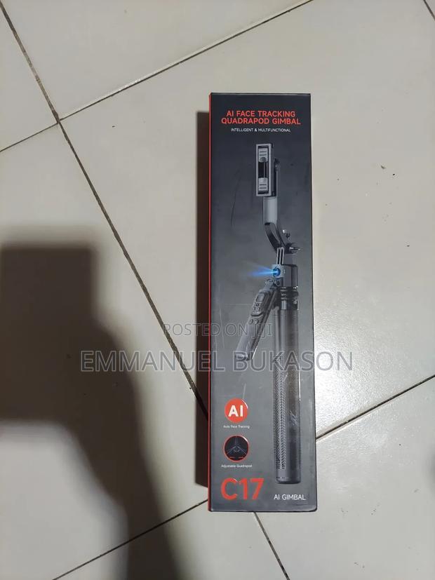 C17 Ai 360 Selfie Stick And Tripod · Photo 2