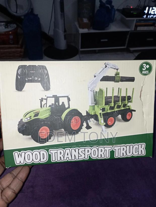 Wood Transport Truck- Remote-Control Tractor Toy Set · Photo 1
