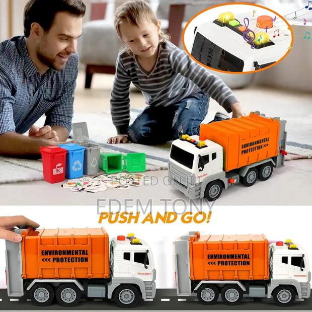Friction-Powered Toy Sanitation Truck Designed for Kids · Photo 7