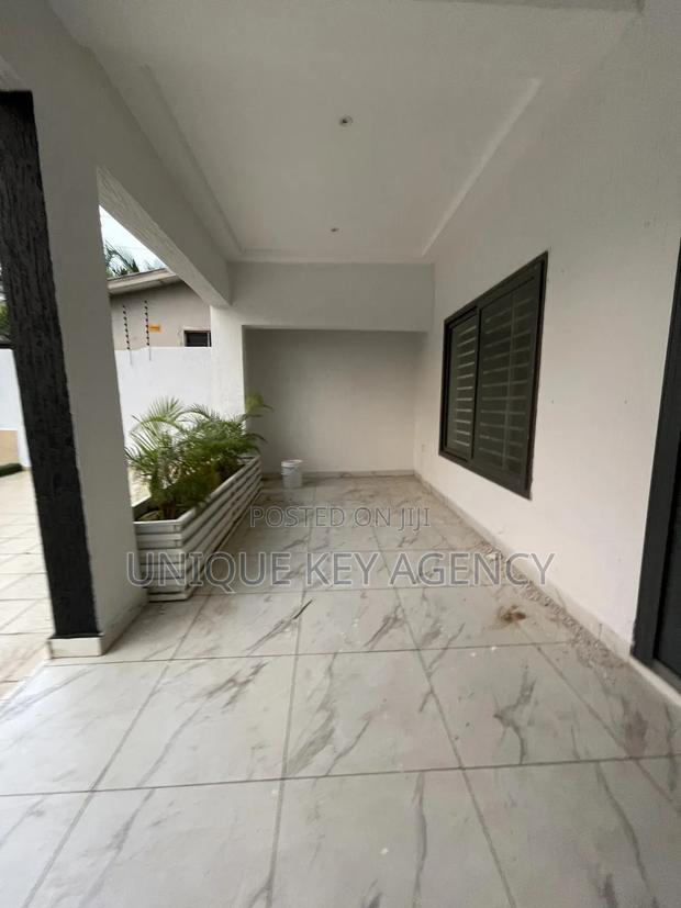 4bdrm House in Unique Key Agency, East Legon for rent · Photo 5