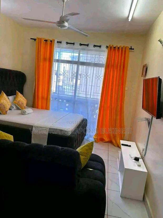 Beautiful Orange Curtains Available · Photo 3