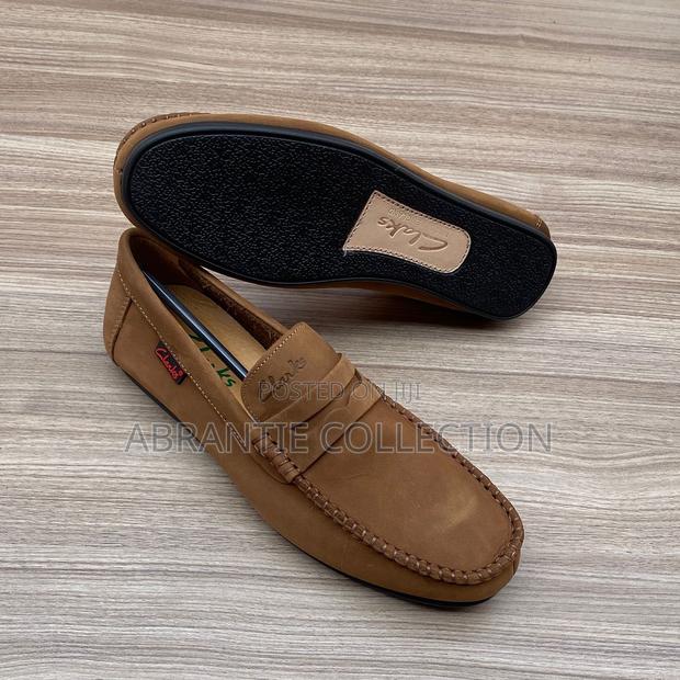 New Men’S Clarks Suede Loafers · Photo 1