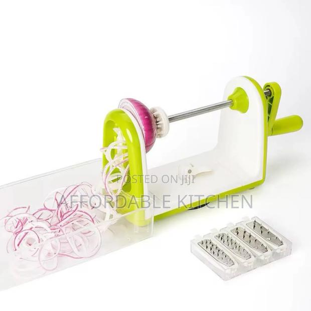 Vegetable Spiralizer or Cutter · Photo 1