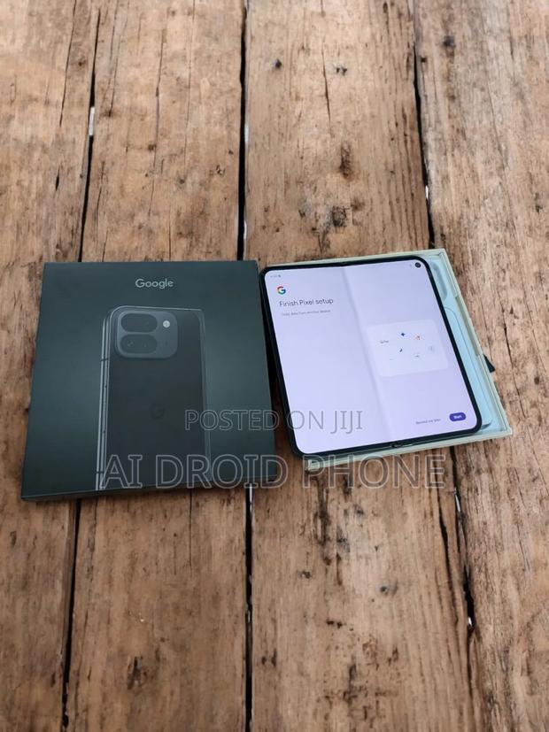 New Google Pixel 9 Pro Fold 256 GB Blue · Photo 2
