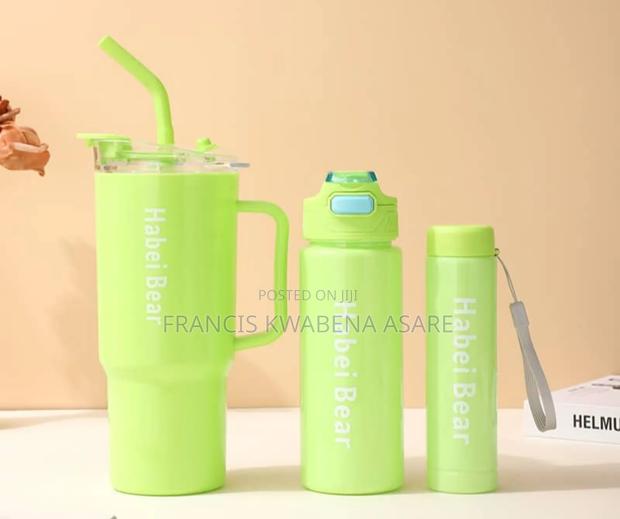 3 in 1 Water Bottle · Photo 2