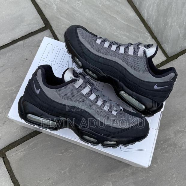 Nike Air Max 95 Sneaker In Different Style , Swipe >>> · Photo 4