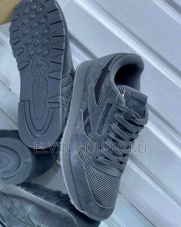 Reebok Utility Low Top Sneaker in Different Colours, Swipe> · Photo 4