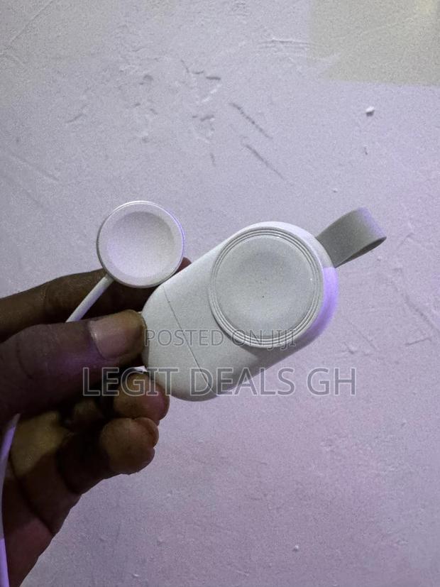 Series Watch Charger · Photo 4