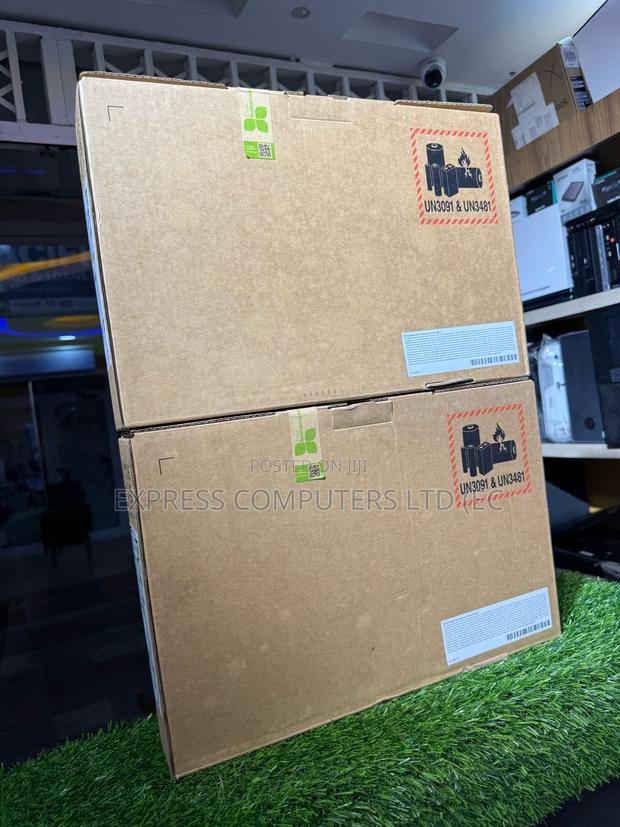New Laptop Lenovo ThinkPad T14 G4 16GB Intel Core I7 SSHD (Hybrid) 1T · Photo 1